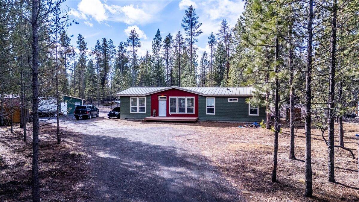 15461 Federal Road La Pine, OR 97739 - Photo 2 of 68 2023 built w/upgraded Alaska package: 5ft load level roof and 6" thick walls
