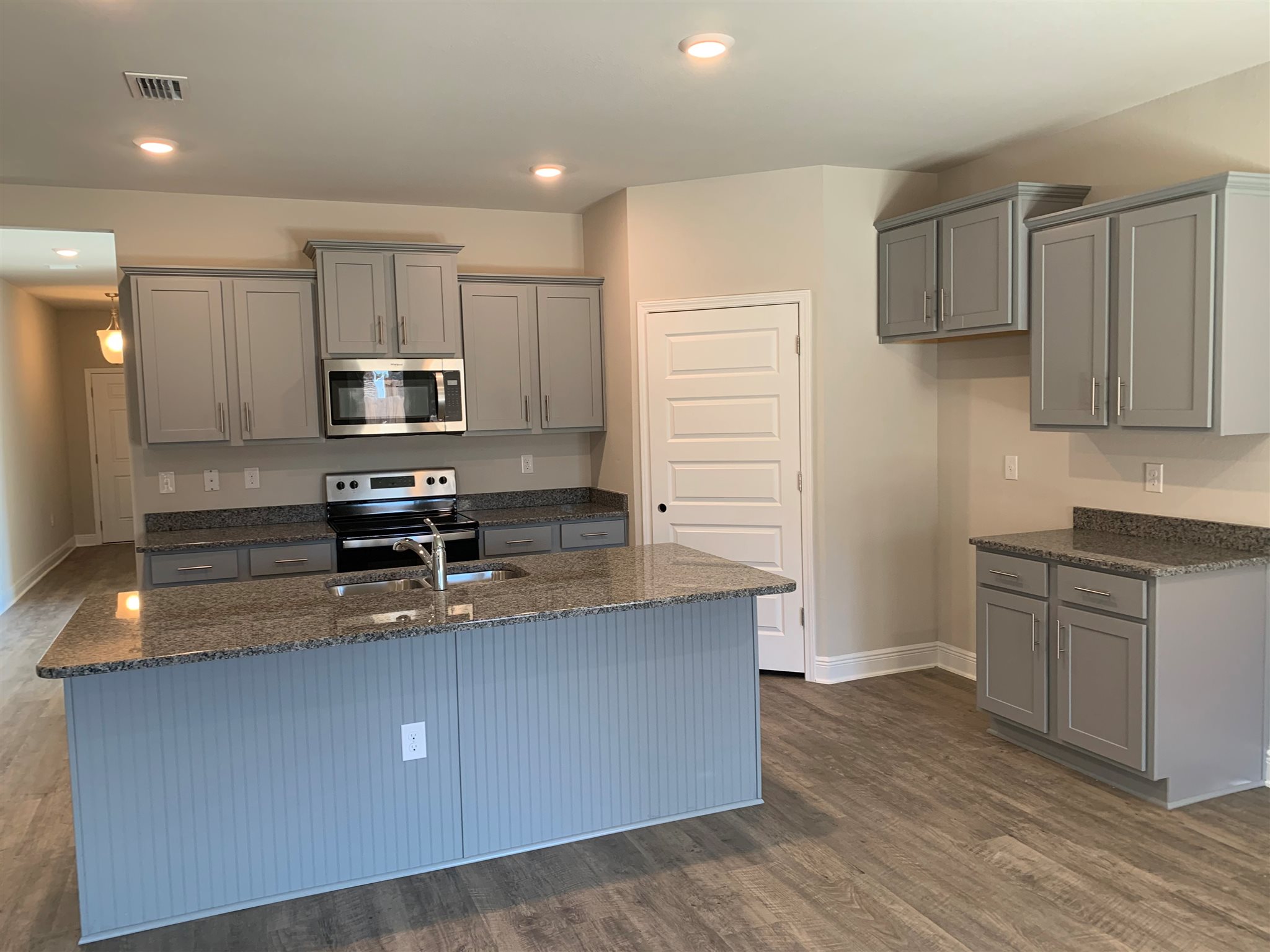 1343 Kairos Loop Foley, AL 36535 - Photo 8 of 19 Kitchen
