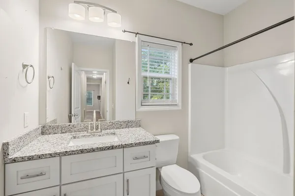 $479,000 | 3047 Gracie Ann Drive, Greenbrier, TN 37073