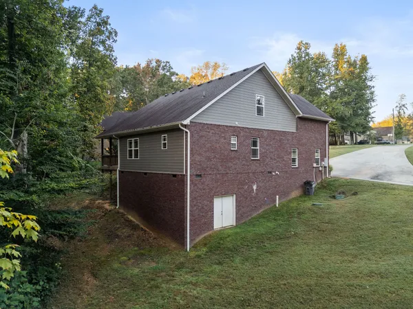 $479,000 | 3047 Gracie Ann Drive, Greenbrier, TN 37073