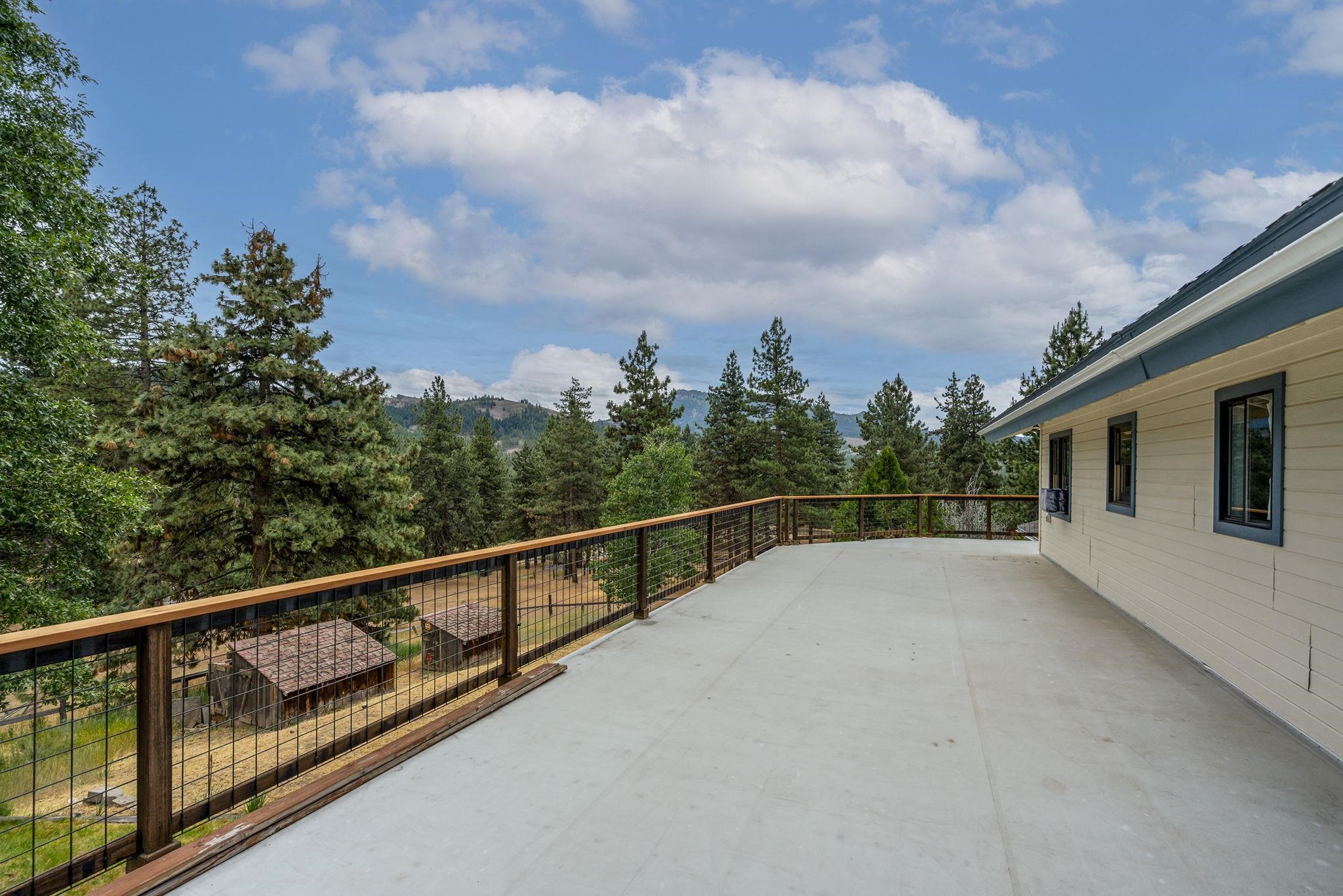 640 Redbud Street Portola, CA 96122 - Photo 13 of 27