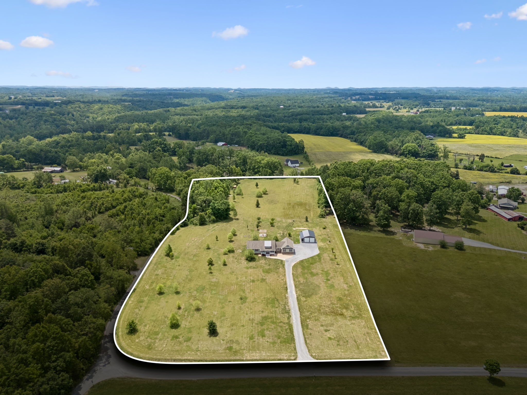 86 Ben Road Westmoreland, TN 37186 - Photo 49 of 64 an aerial view of ocean