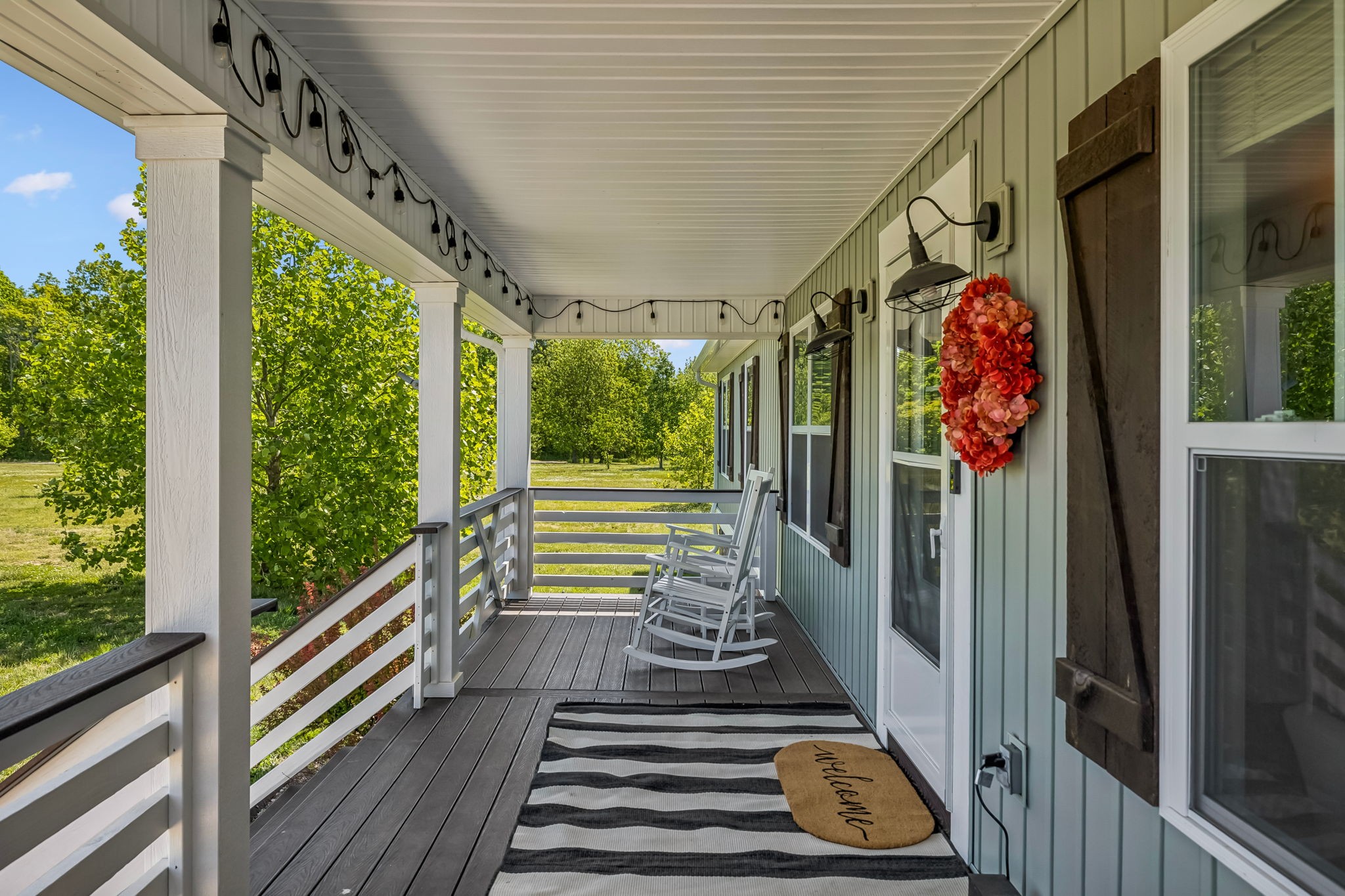 86 Ben Road Westmoreland, TN 37186 - Photo 6 of 64 a view of a entryway door of the house