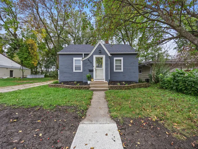 $218,900 | 406 5th Street Northwest, Montgomery, MN 56069