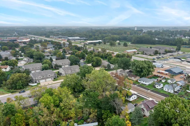 $218,900 | 406 5th Street Northwest, Montgomery, MN 56069