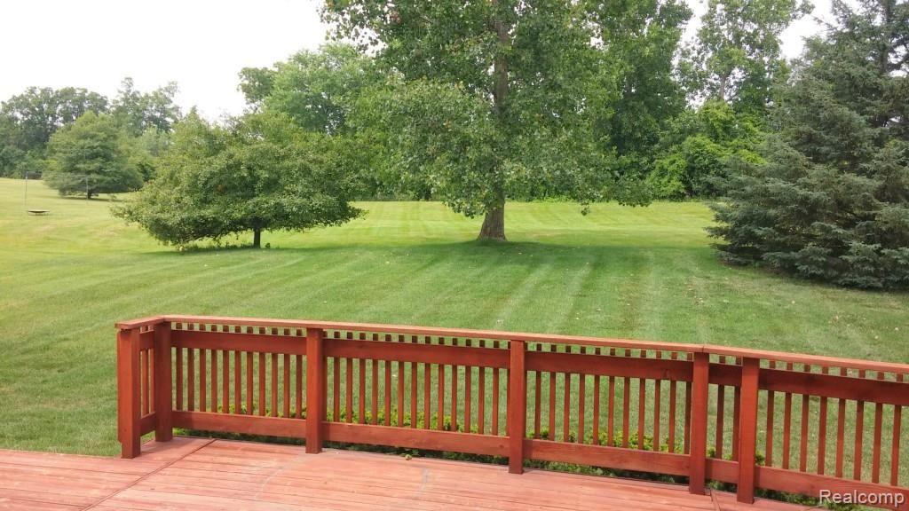 2368 Pleasant View Drive Rochester Hills, MI 48306 - Photo 2 of 19
