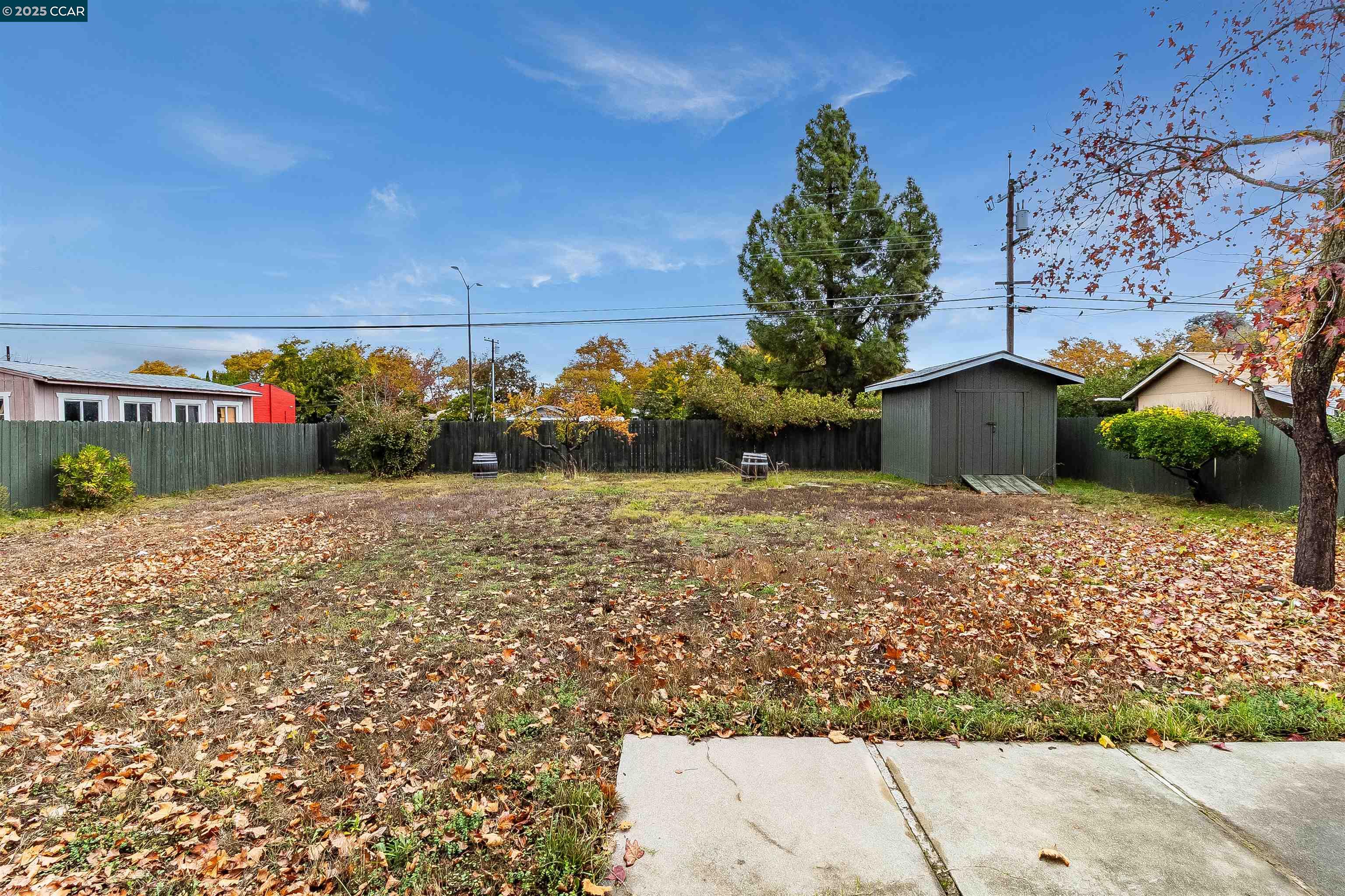 1216 Lincoln Street Fairfield, CA 94533 - Photo 20 of 28 a view of a yard