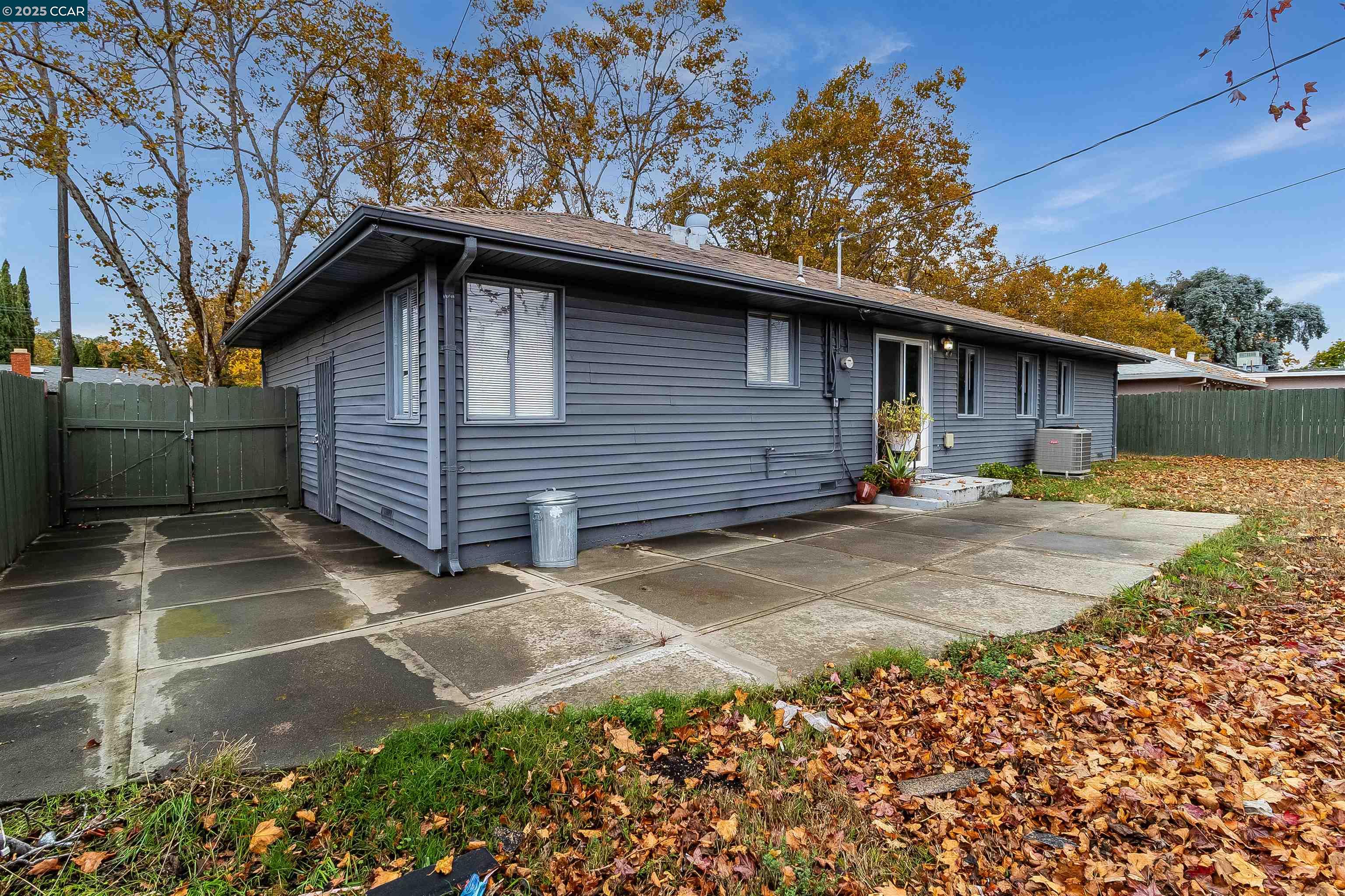 1216 Lincoln Street Fairfield, CA 94533 - Photo 25 of 28 a front view of a house with a yard