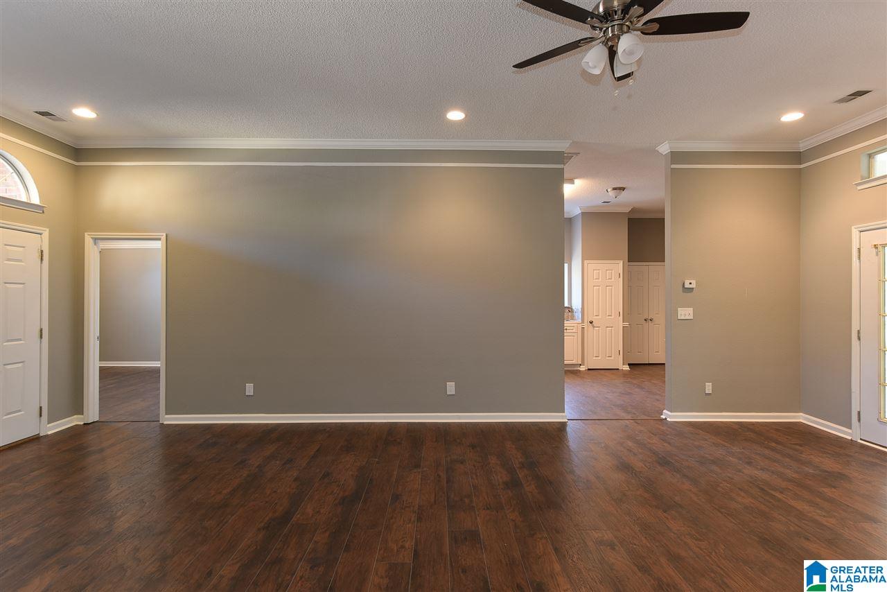 6116 Russet Meadows Circle Birmingham, AL 35244 - Photo 9 of 34
