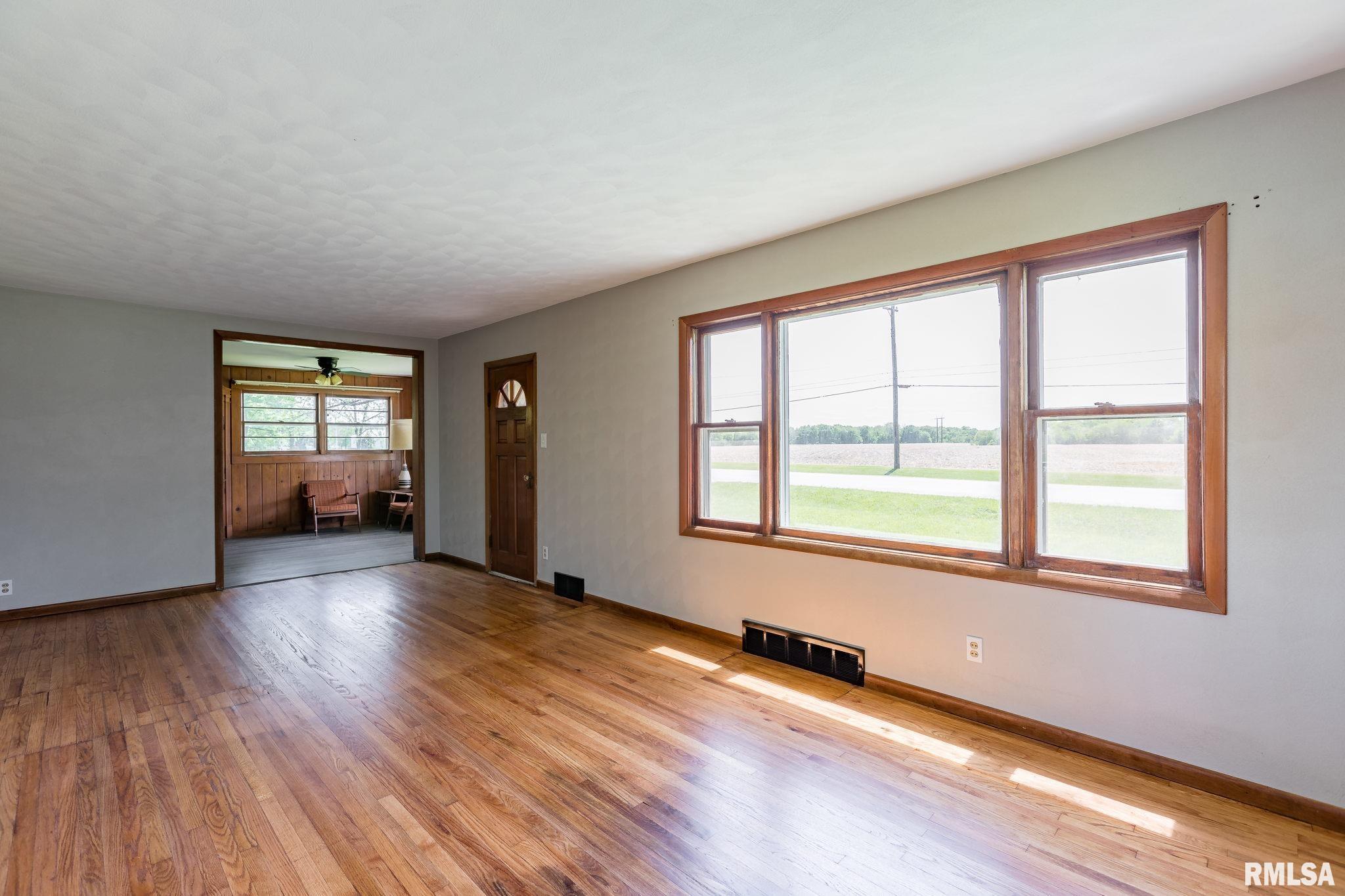 1919 Coyne Center Road Milan, IL 61264 - Photo 12 of 39 Gallery Image 12