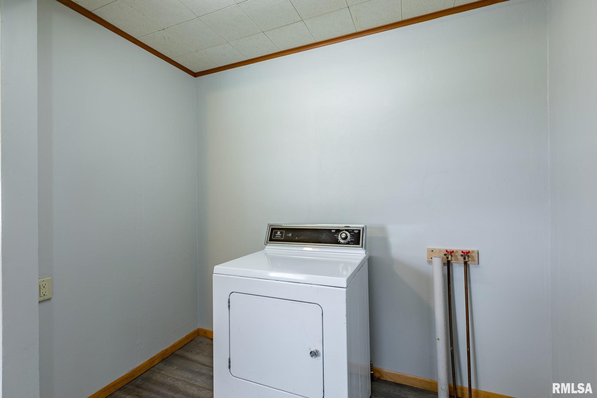 1919 Coyne Center Road Milan, IL 61264 - Photo 17 of 39 Gallery Image 17