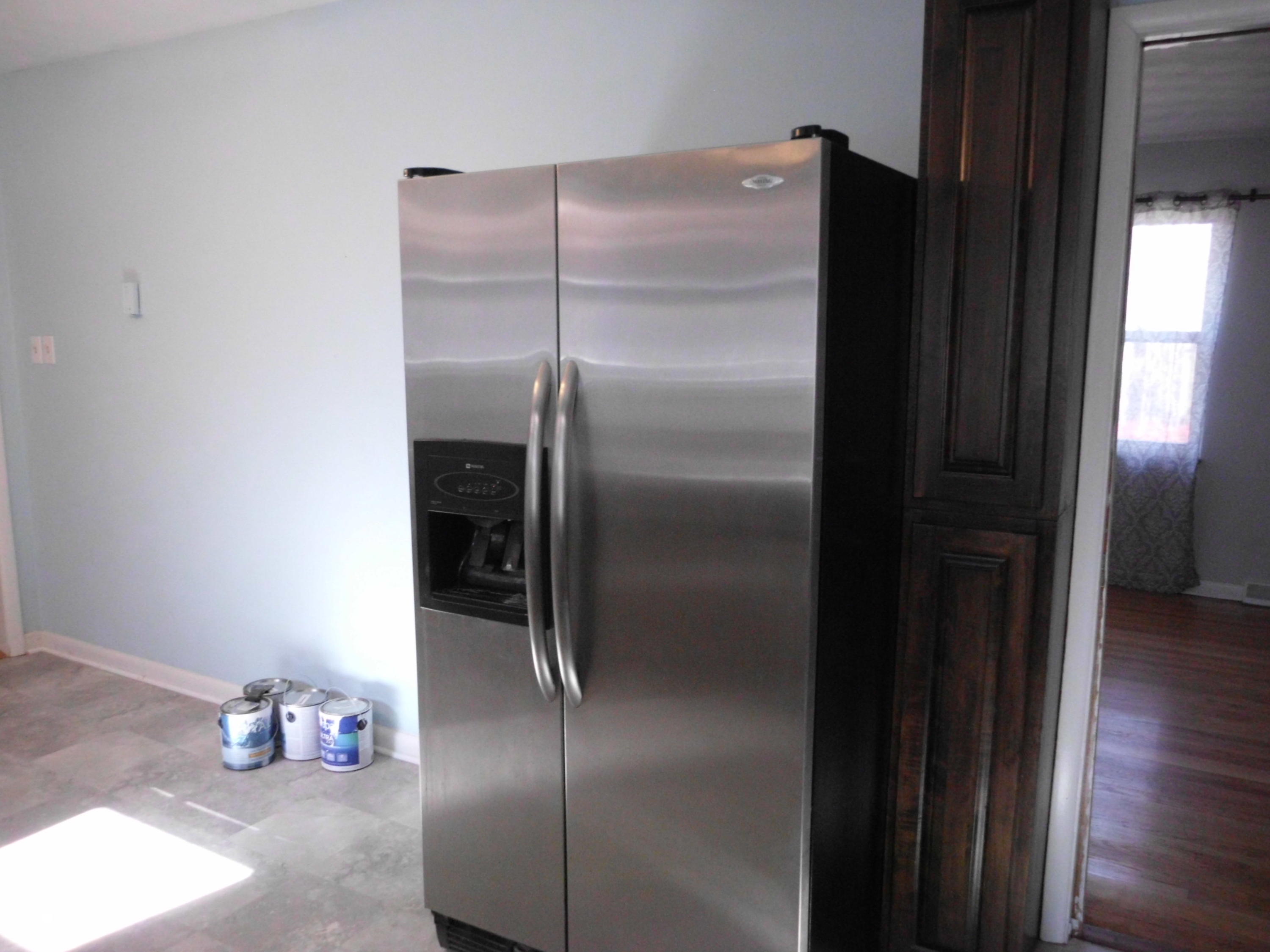 6819 Ferndale Road Knoxville, TN 37918 - Photo 14 of 18 Stainless Look Refrigerator
