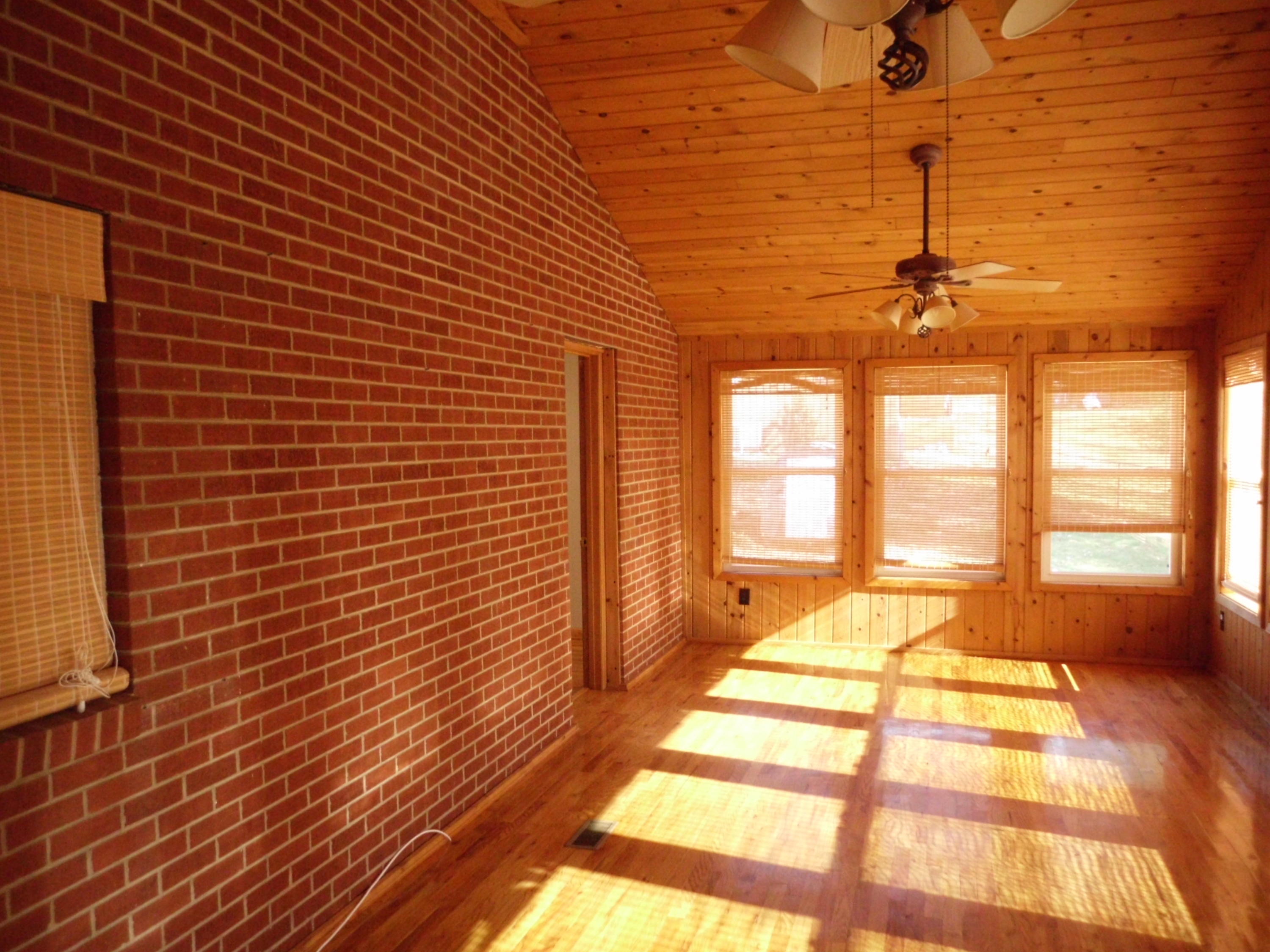 6819 Ferndale Road Knoxville, TN 37918 - Photo 10 of 18 Extensive Wood