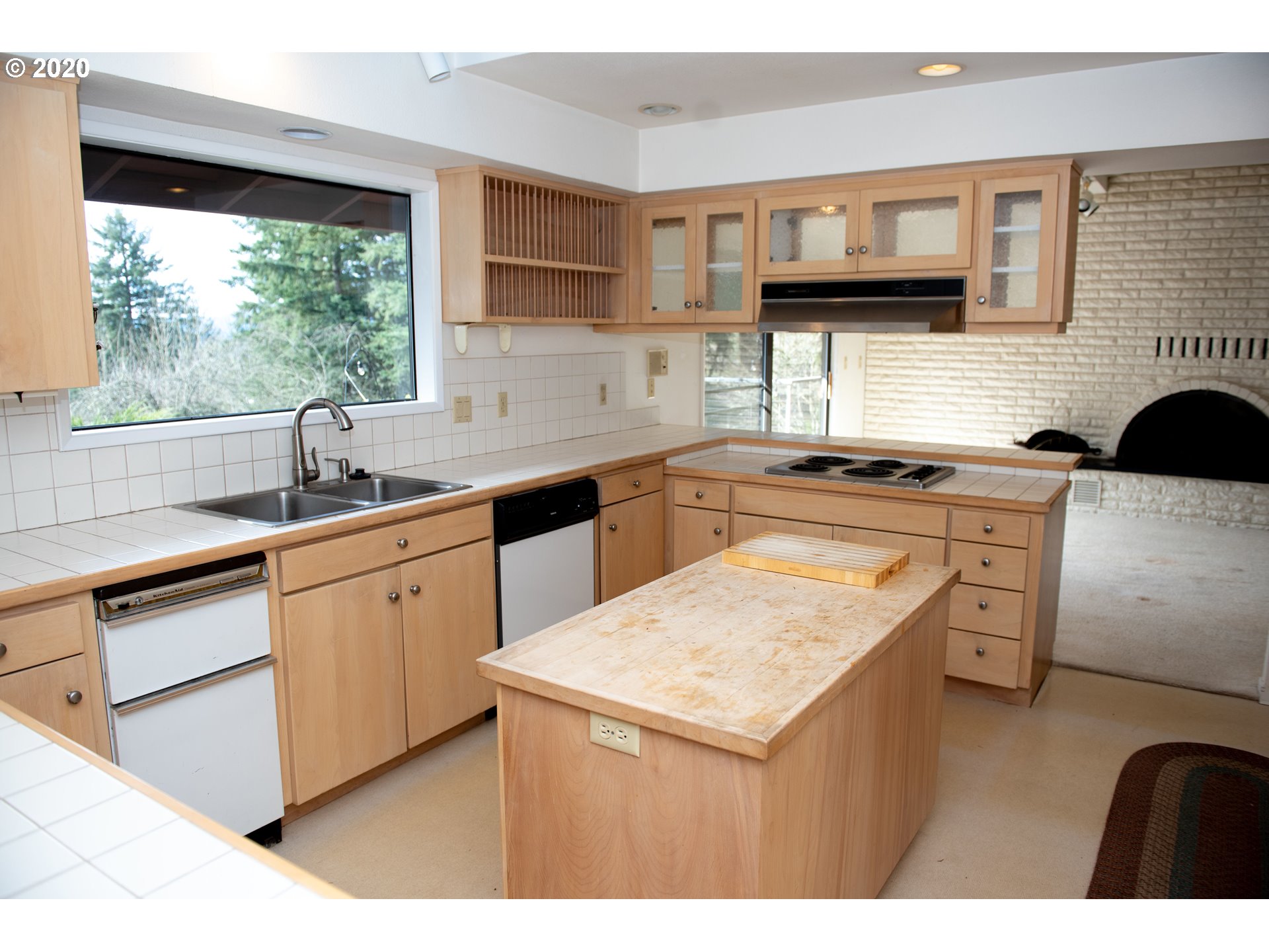 59919 Battle Mountain Road St. Helens, OR 97051 - Photo 10 of 32 Kitchen