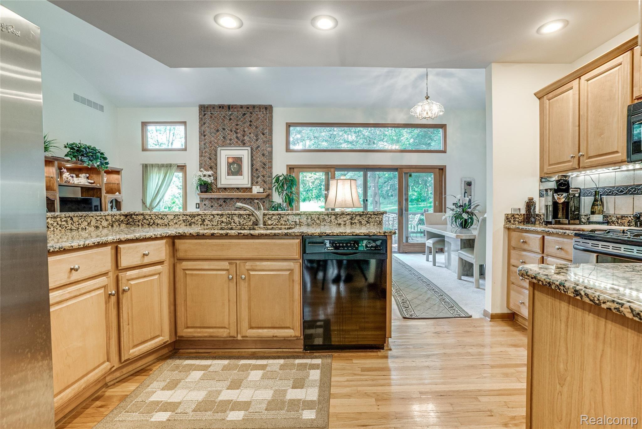 8249 Chambers Road Pinckney, MI 48169 - Photo 8 of 59 Interiors (19 of 36).jpg