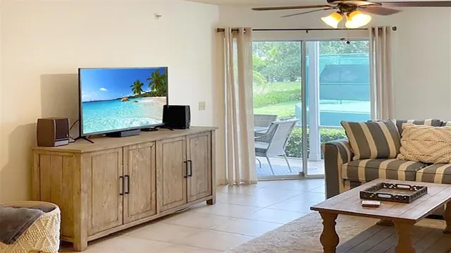 $6,900 | 1230 Siesta Bayside Drive, Unit 1230D, Sarasota, FL 34242