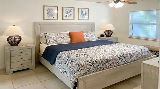 $6,900 | 1230 Siesta Bayside Drive, Unit 1230D, Sarasota, FL 34242