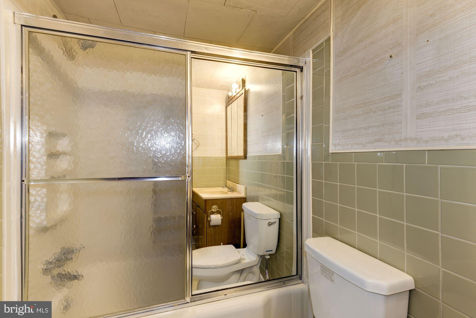 12842 Flack Street Silver Spring, MD 20906 - Photo 14 of 27 Bath