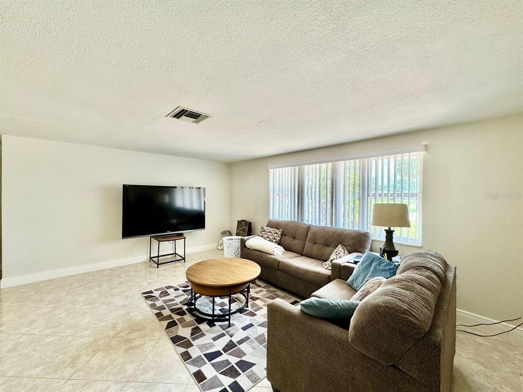 5017 Anchor Way New Port Richey, FL 34652 - Photo 4 of 33