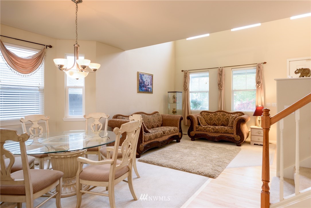 127 203rd Street Southeast Bothell, WA 98012 - Photo 2 of 24