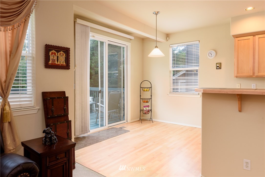 127 203rd Street Southeast Bothell, WA 98012 - Photo 8 of 24