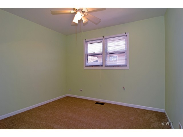 S055 Calvin Court Wheaton, IL 60187 - Photo 8 of 10