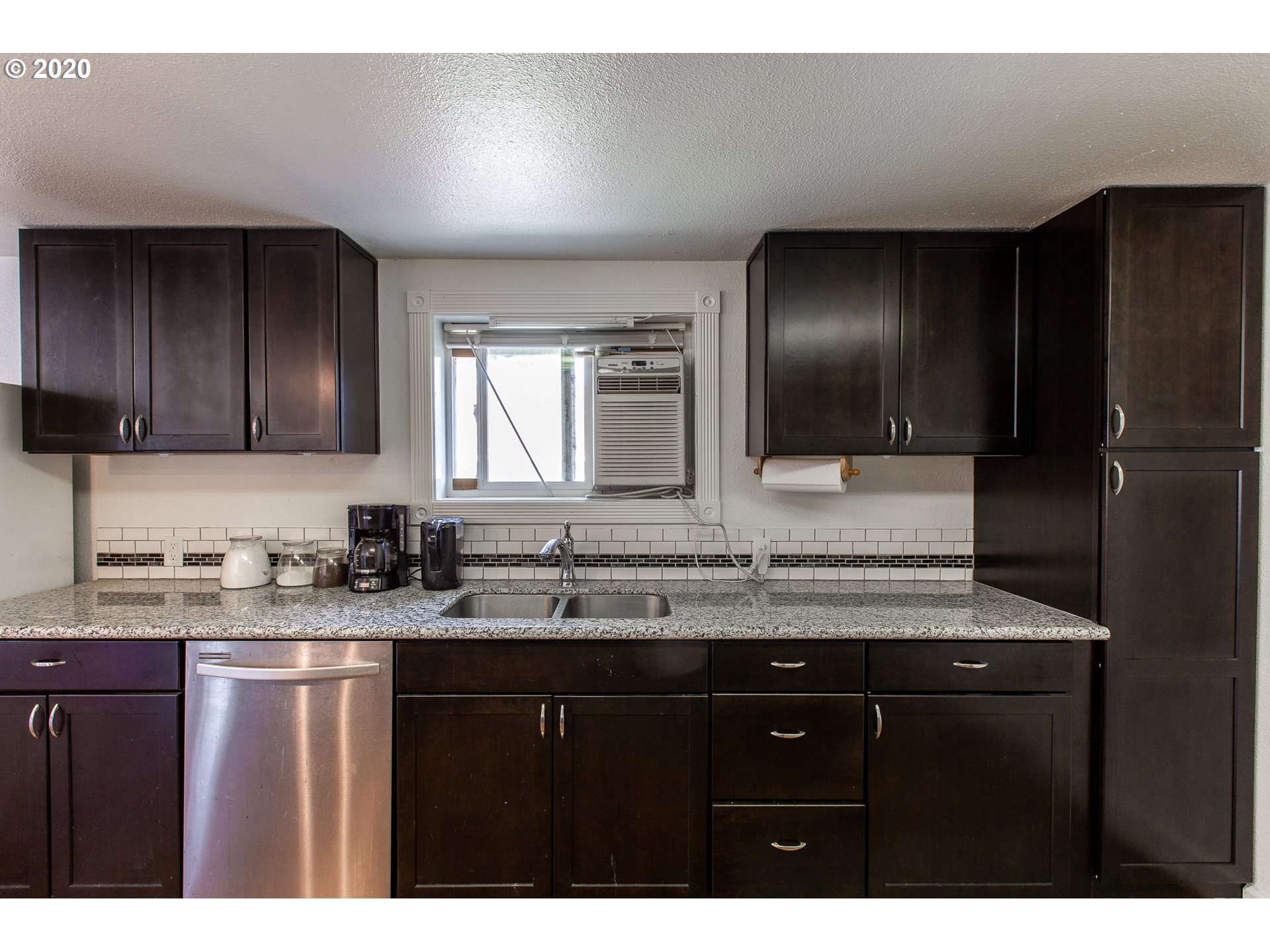 489 North 49th Street Springfield, OR 97478 - Photo 16 of 31
