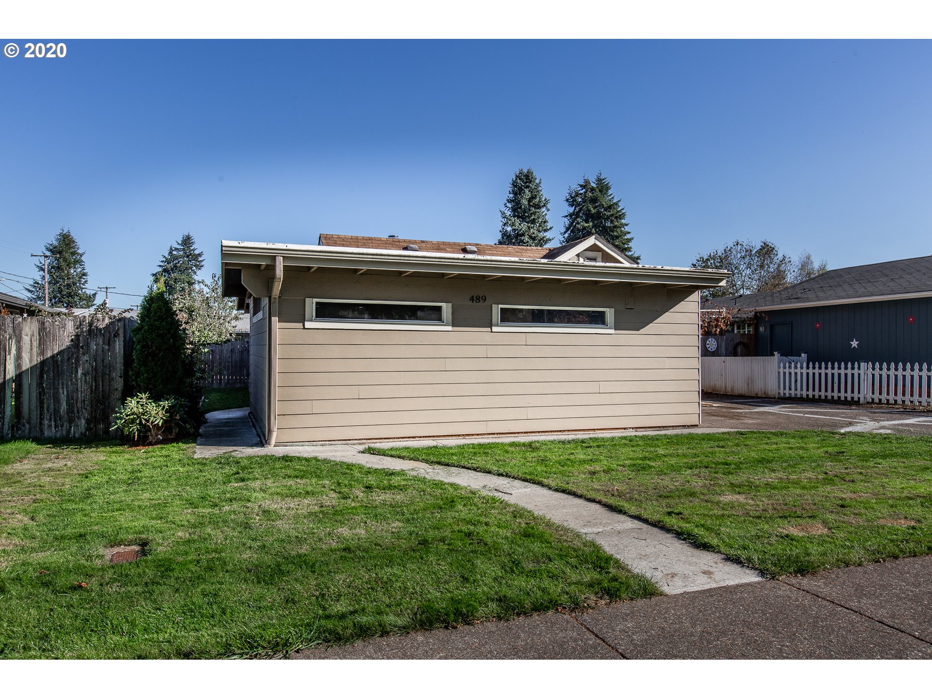 489 North 49th Street Springfield, OR 97478 - Photo 6 of 31