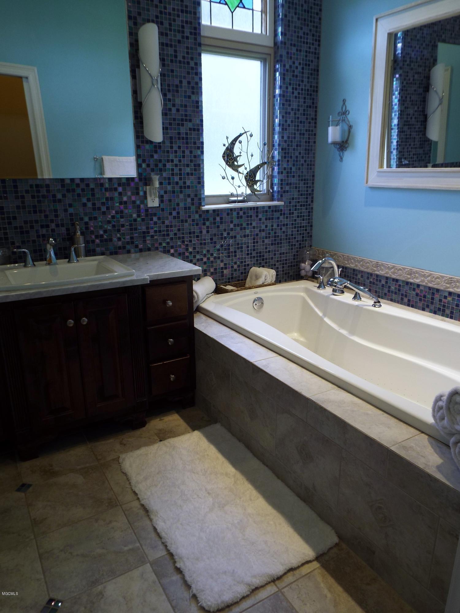 19275 Rucks Krans Road Moss Point, MS 39562 - Photo 23 of 46 master bath