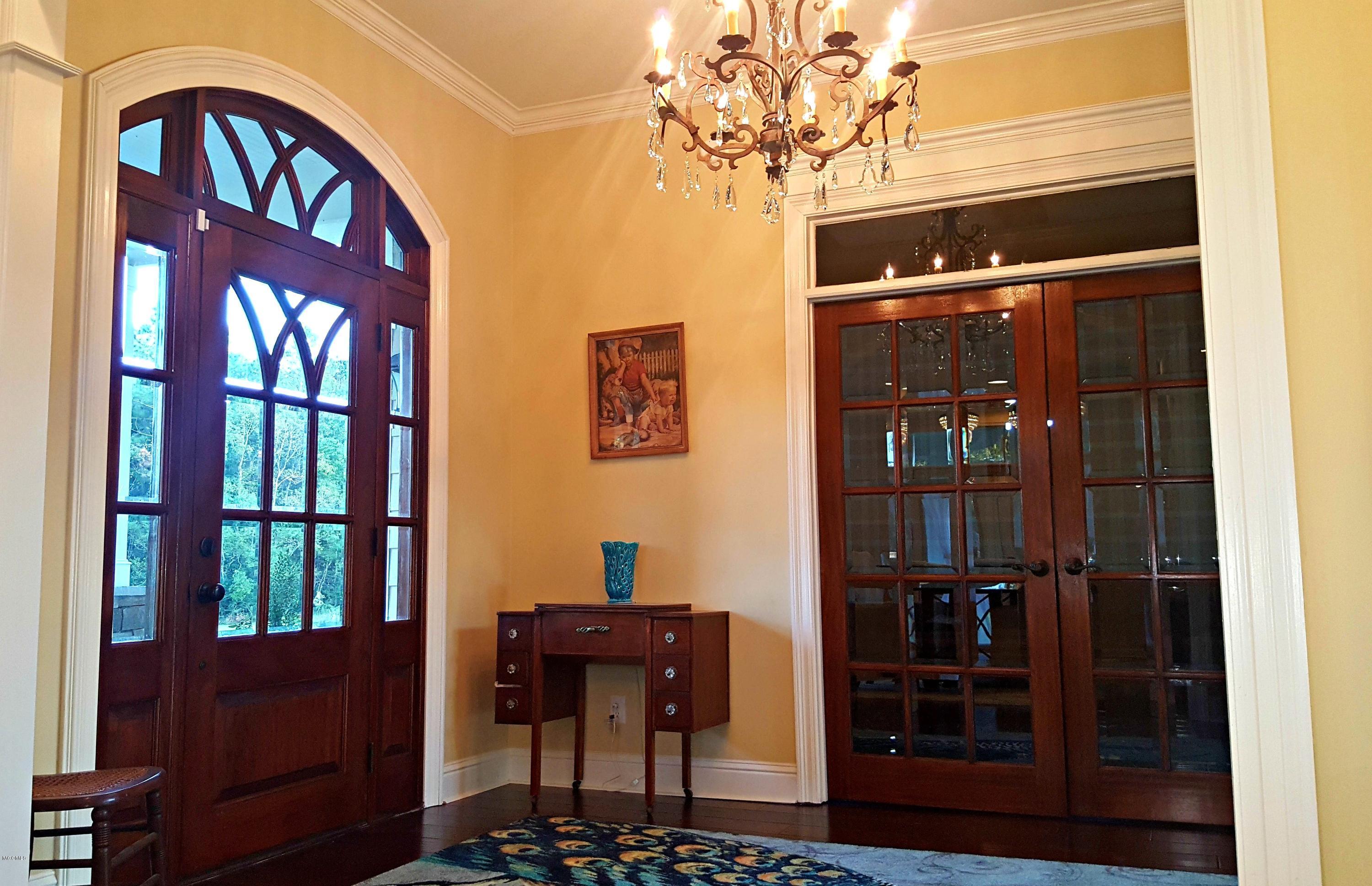 19275 Rucks Krans Road Moss Point, MS 39562 - Photo 4 of 46 foyer,,..