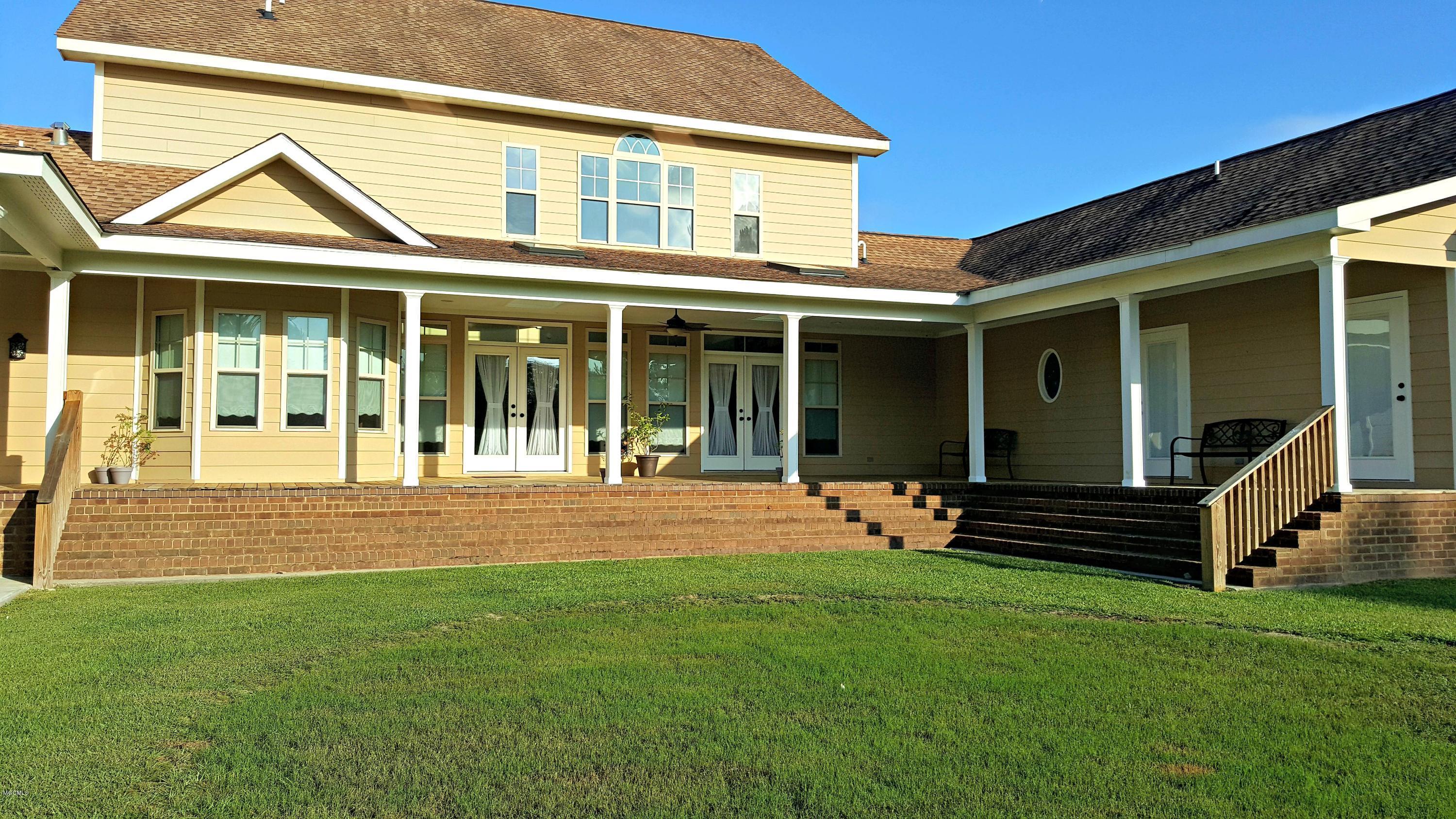 19275 Rucks Krans Road Moss Point, MS 39562 - Photo 41 of 46 back poarch;'