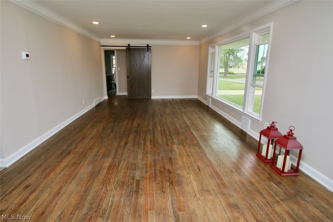 1730 Crestwood Road Cleveland, OH 44124 - Photo 5 of 35 Gallery Image 5