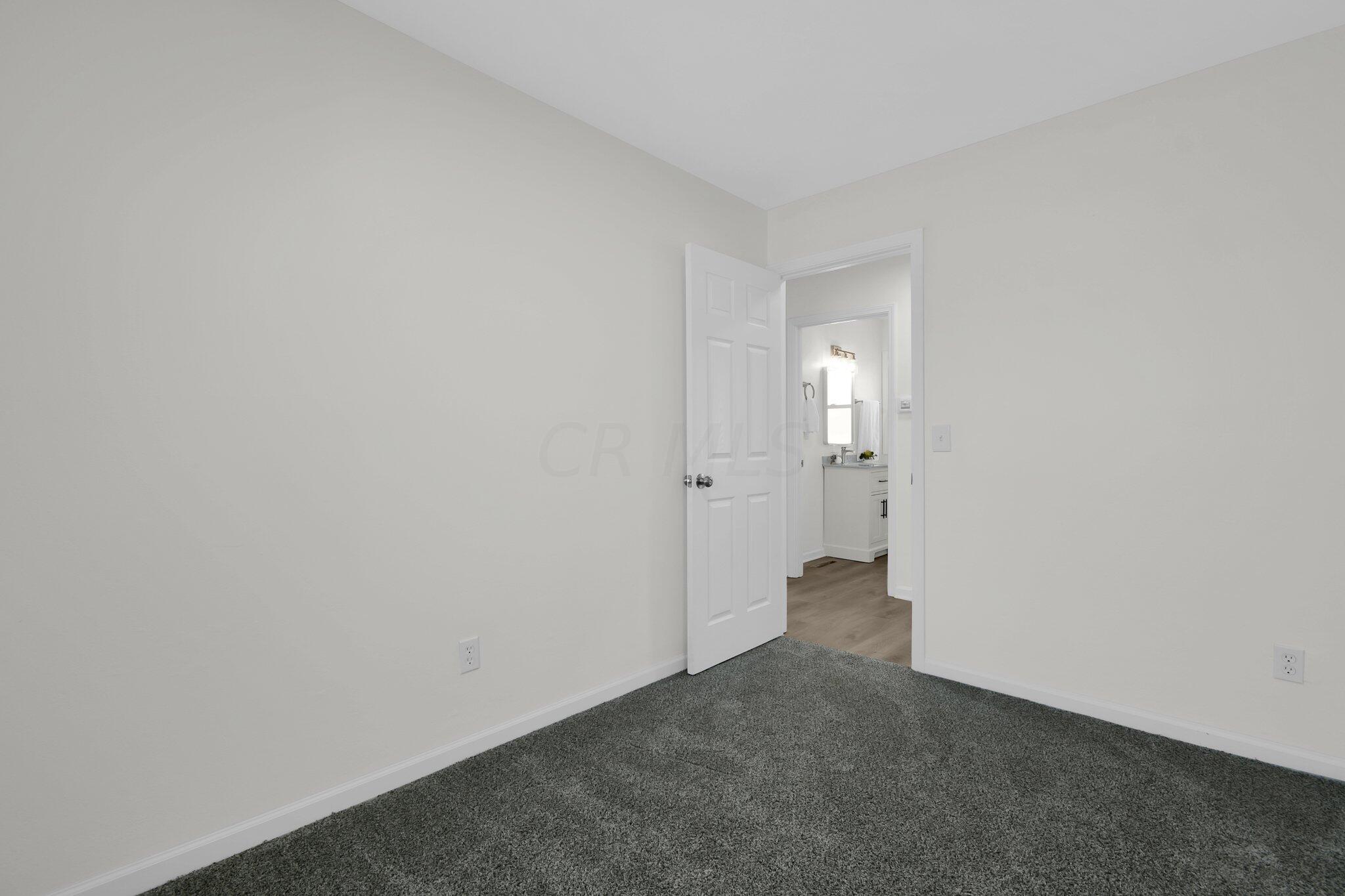 4538 Grimsby Road Columbus, OH 43227 - Photo 14 of 21 16-web-or-mls-4538-grimsby-rd