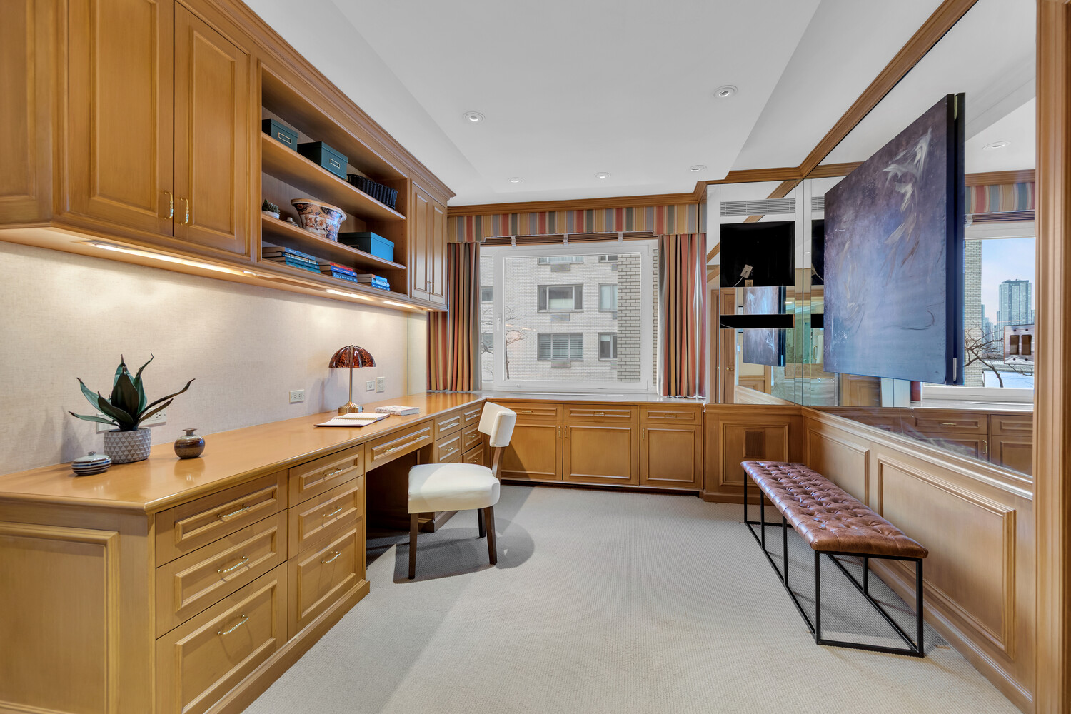 45 Sutton Place South, Unit 3FG Manhattan, NY 10022 - Photo 13 of 28 a spacious bedroom with a bed and a window