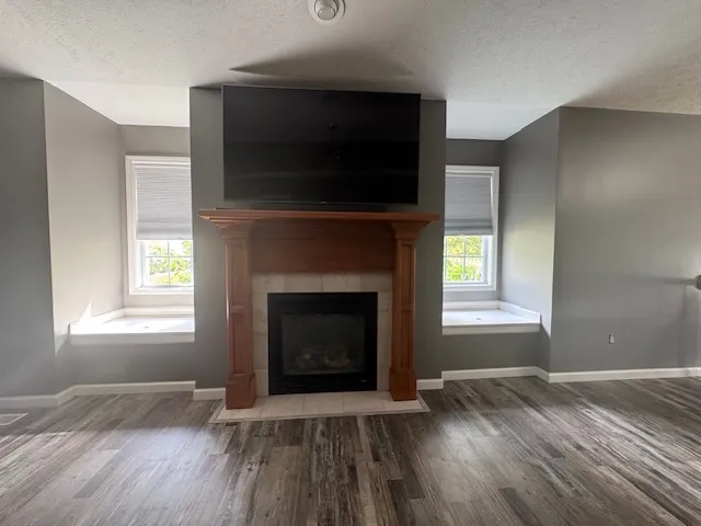 $309,900 | 2404 Treeline Drive, Bloomington, IL 61704