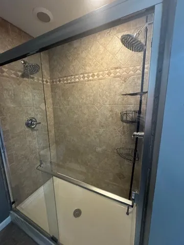 $309,900 | 2404 Treeline Drive, Bloomington, IL 61704