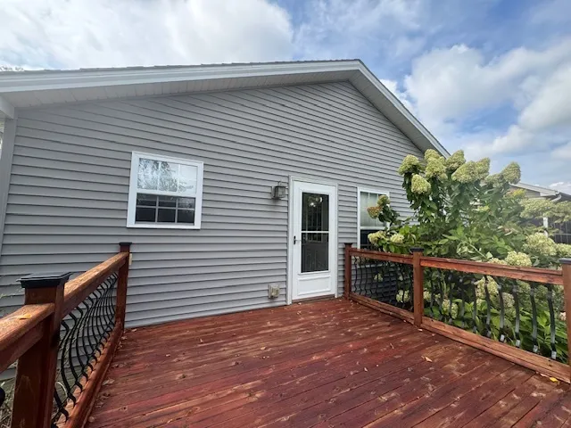 $309,900 | 2404 Treeline Drive, Bloomington, IL 61704