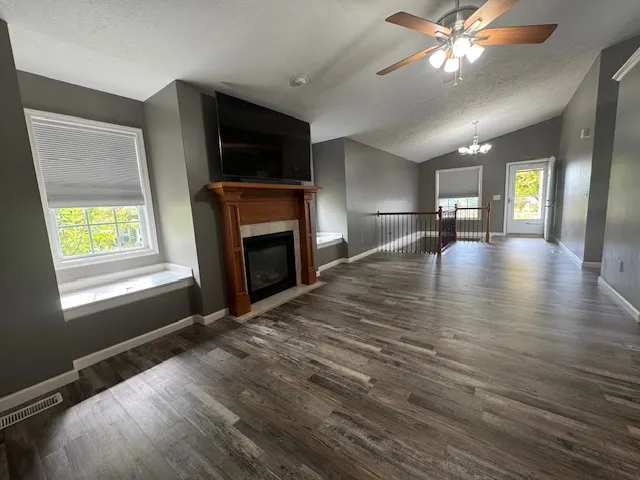 $309,900 | 2404 Treeline Drive, Bloomington, IL 61704