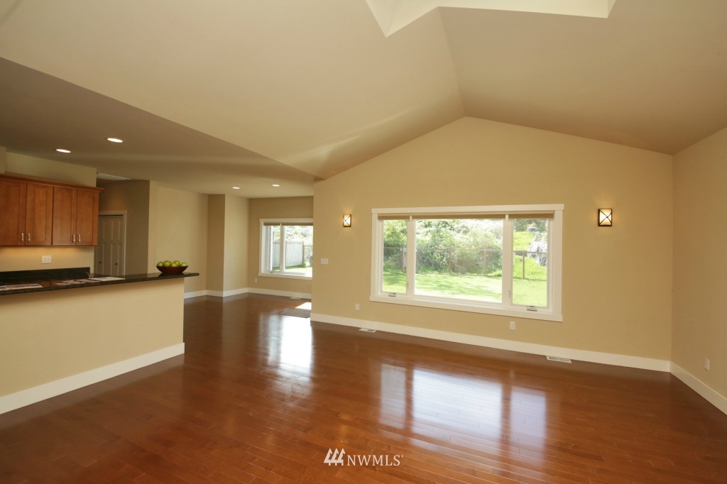 1864 Watkins Road Freeland, WA 98249 - Photo 5 of 25