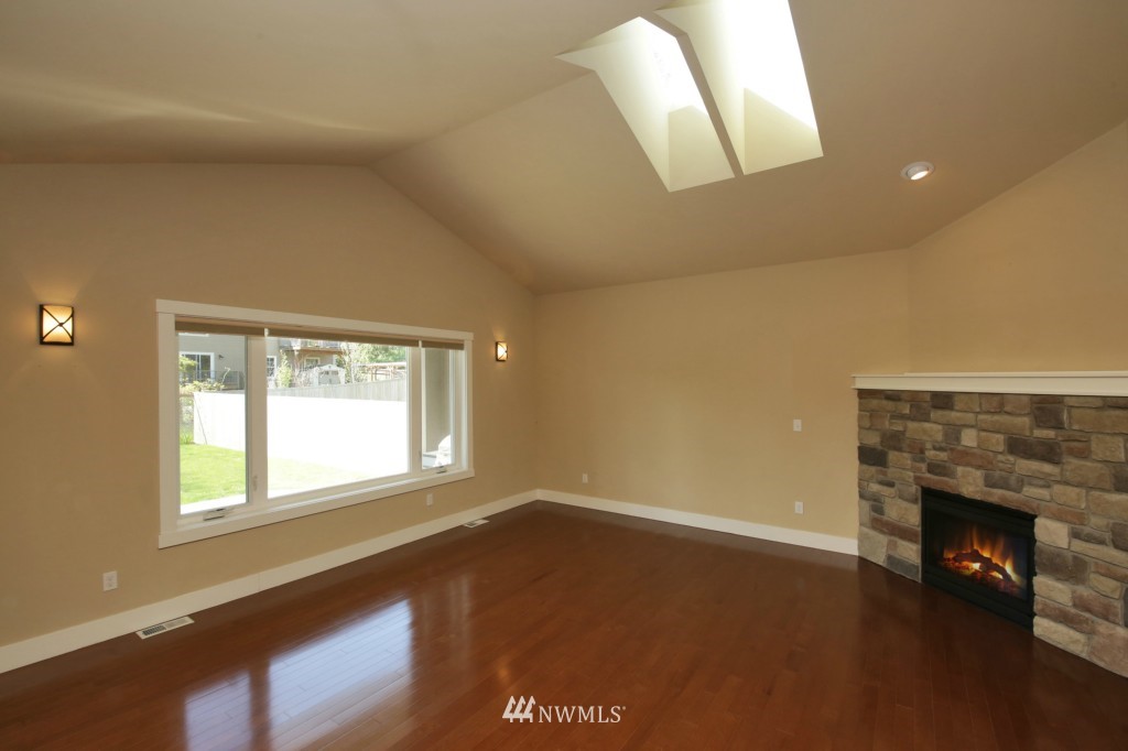 1864 Watkins Road Freeland, WA 98249 - Photo 6 of 25