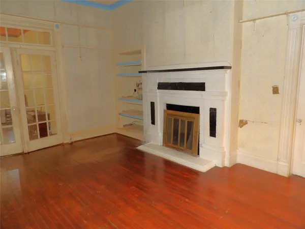 $205,000 | 718 East Houston Avenue, Crockett, TX 75835