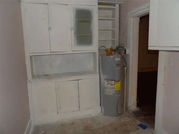 $205,000 | 718 East Houston Avenue, Crockett, TX 75835