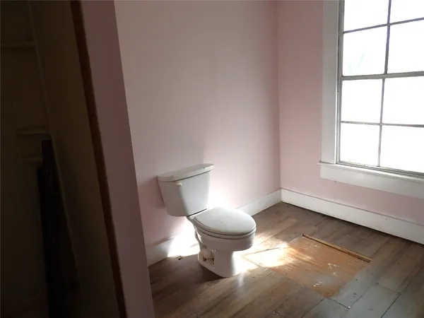 $205,000 | 718 East Houston Avenue, Crockett, TX 75835