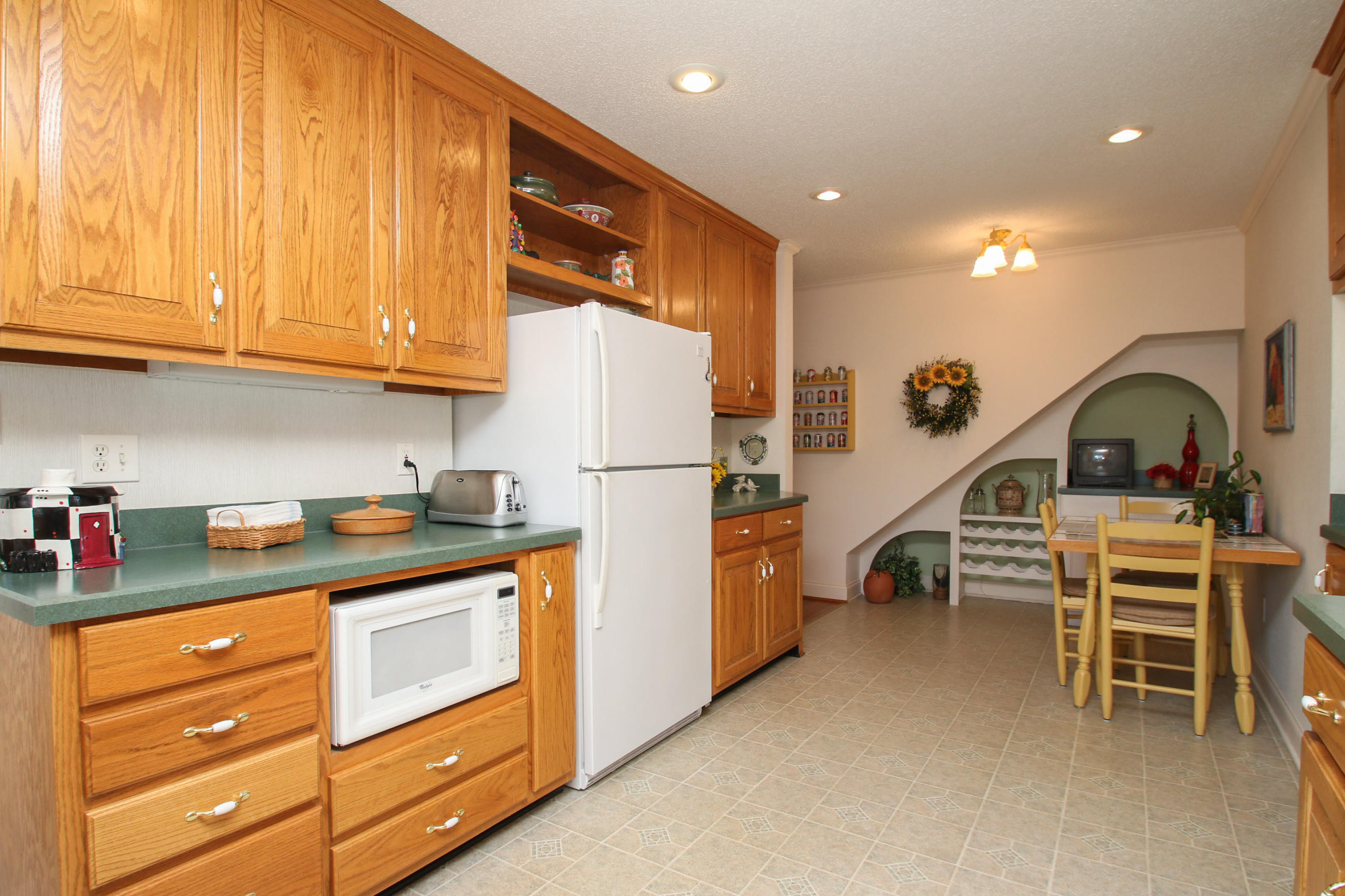 550 Cedar Ridge Road Union Hall, VA 24176 - Photo 32 of 90 Breakfast Nook/built in wine rack