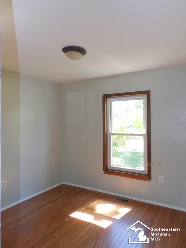 22128 Derby Road Woodhaven, MI 48183 - Photo 33 of 41