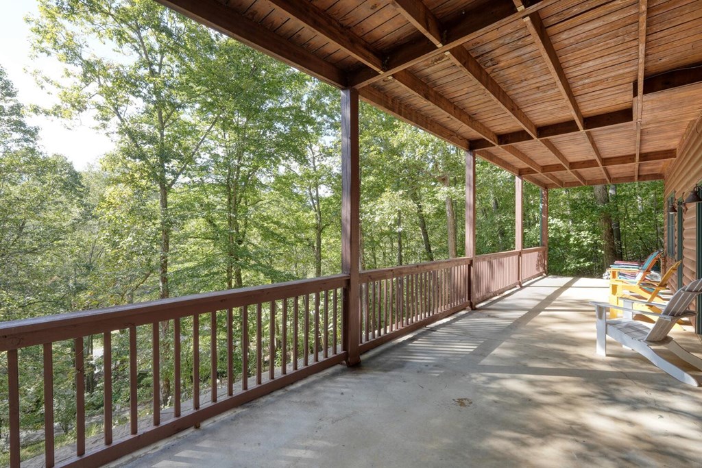 3204 Creekview Road Hiawassee, GA 30546 - Photo 44 of 45 a view of a room with wooden floor
