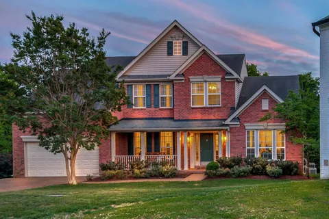 $799,000 | 924 Dundonnell Place, Nashville, TN 37220