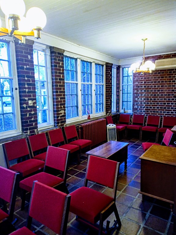 235 Eastern Avenue Springfield, MA 01109 - Photo 14 of 40