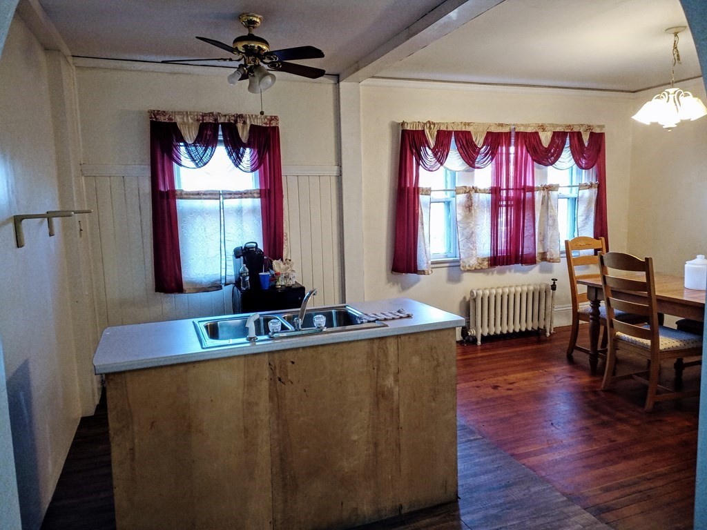 235 Eastern Avenue Springfield, MA 01109 - Photo 25 of 40