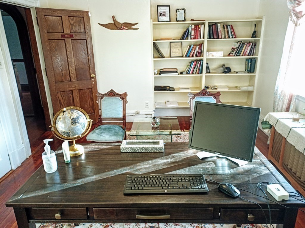 235 Eastern Avenue Springfield, MA 01109 - Photo 28 of 40